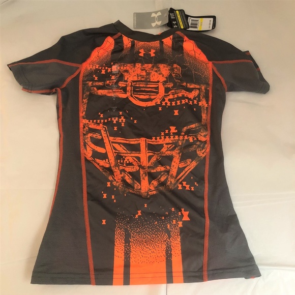 Under Armour NWT Boys Army of 11 Heatgear Orange - Picture 1 of 8